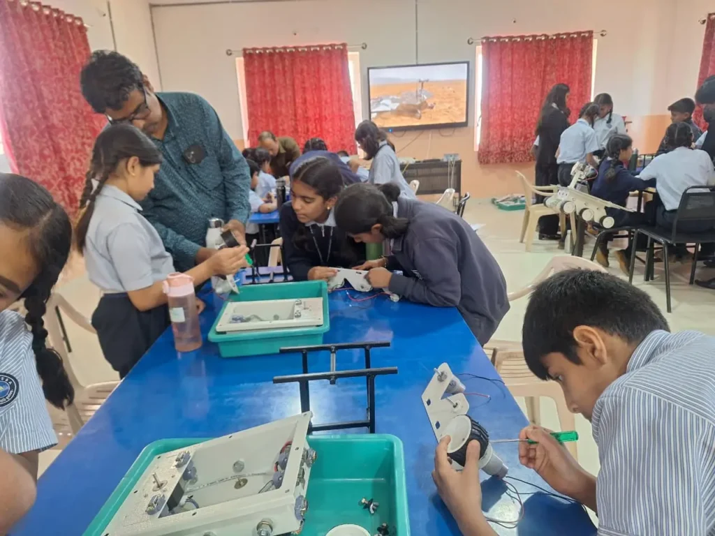 Mars Rover Training Program @ SSRVM Kanakapura Road, Bangalore South